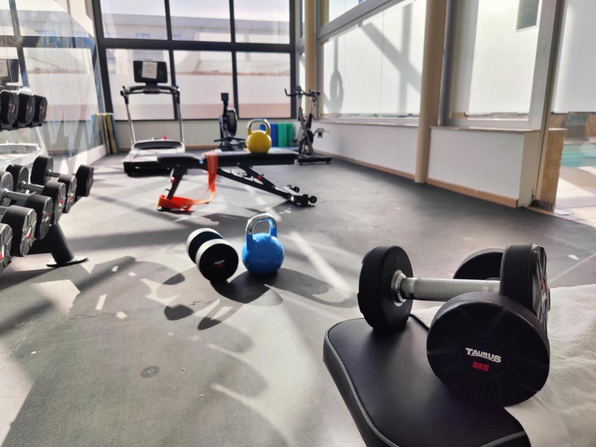Cabogata Beach Hotel Ретамар Экстерьер фото The gym at the National Training Centre, Loughborough University